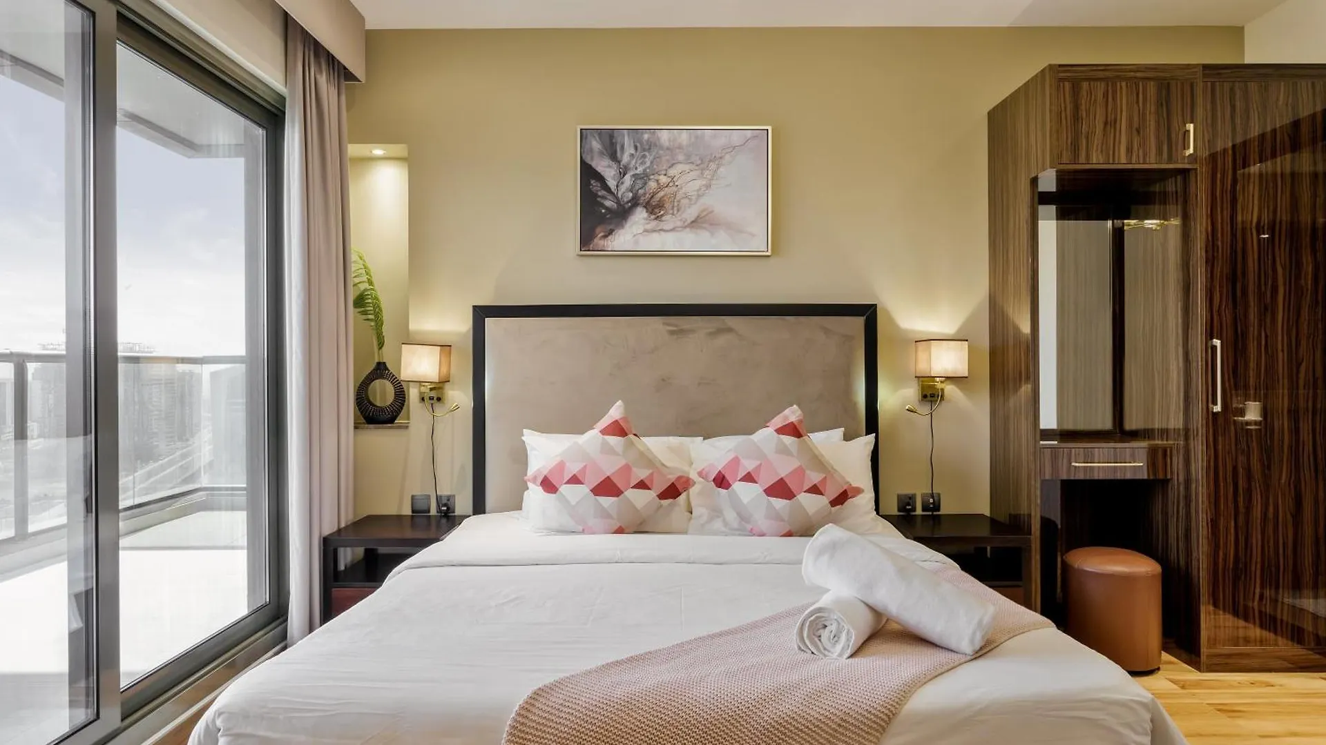 Cozy 2Br In Elite Downtown Residence With Canal View Dubai 0*,