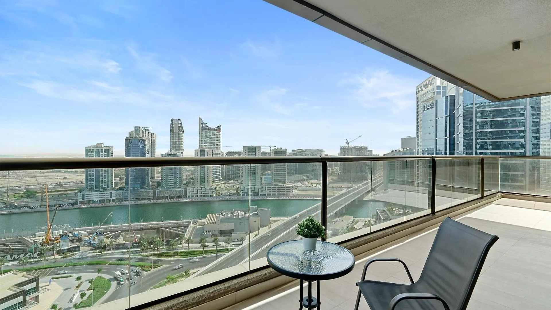 Apartment Cozy 2Br In Elite Downtown Residence With Canal View Dubai