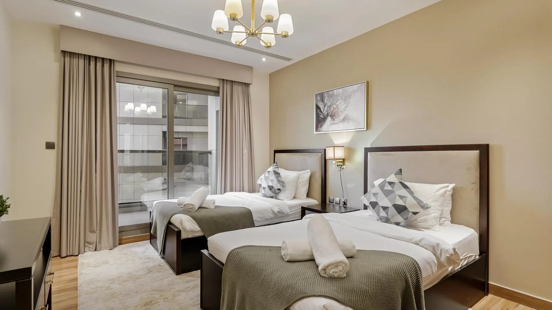 Cozy 2Br In Elite Downtown Residence With Canal View Dubai 0*,